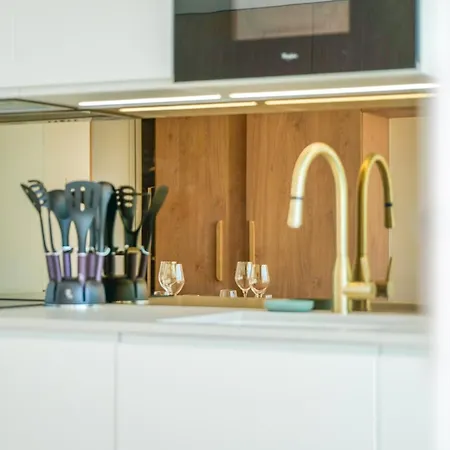 Superbe Vue Entièrement Rénové - 4 Personnes *